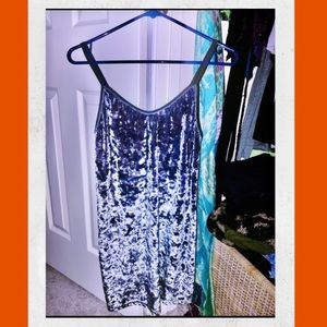 velvet dress never worn